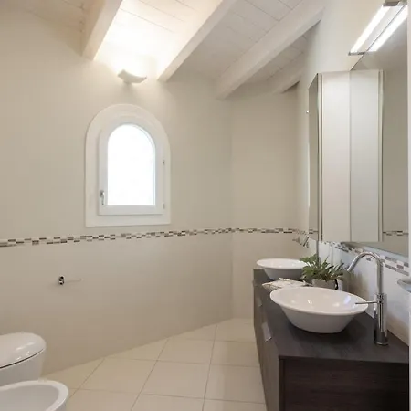 The Queen * 布多尼