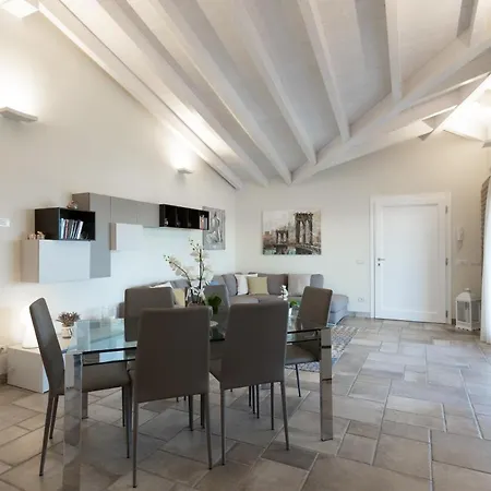 The Queen Villa