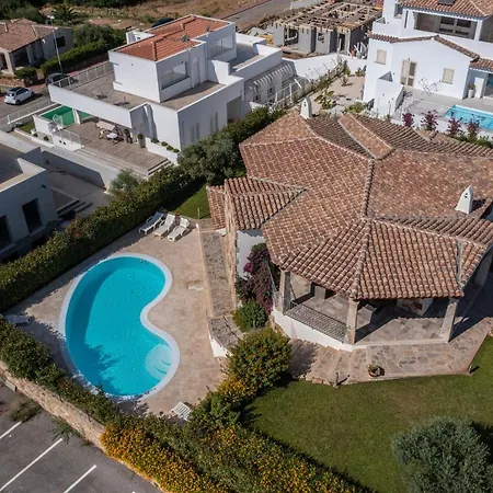 The Queen Vila Budoni