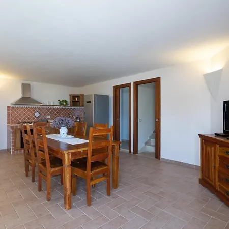 ヴィラ The Queen ブドーニ